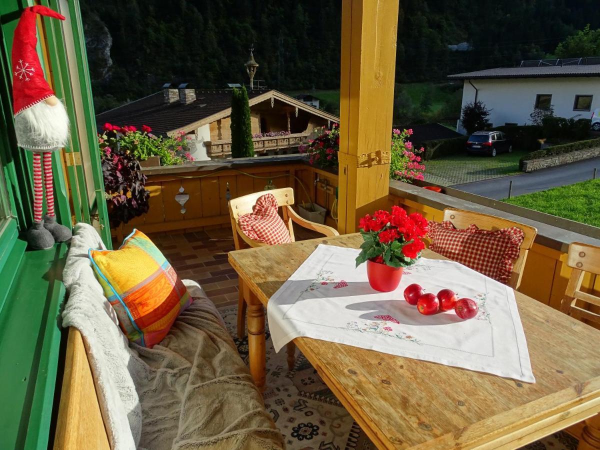 Appartementhaus Zillertal By Piaunddirk フィンケンベルク エクステリア 写真