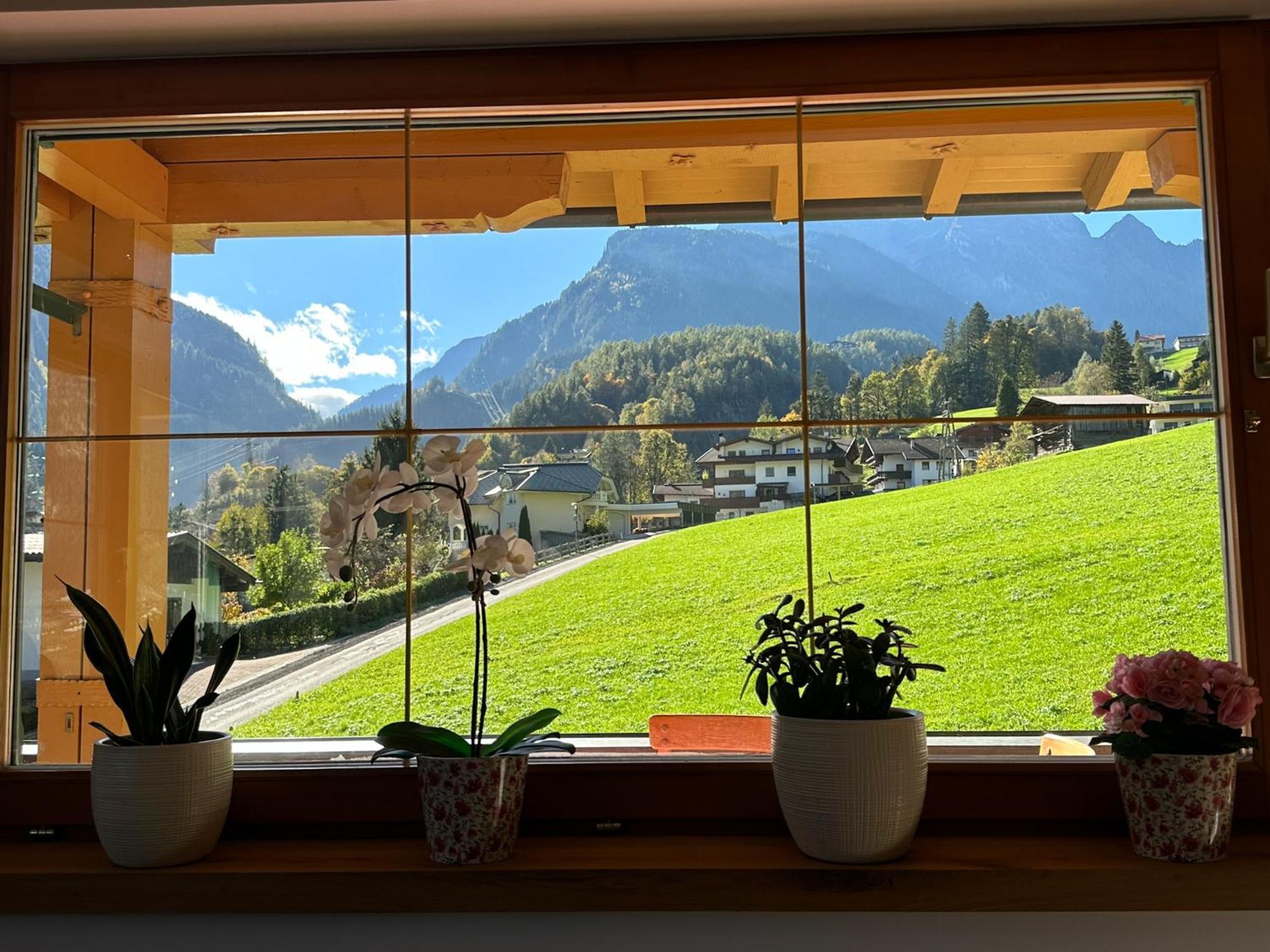 Appartementhaus Zillertal By Piaunddirk フィンケンベルク エクステリア 写真